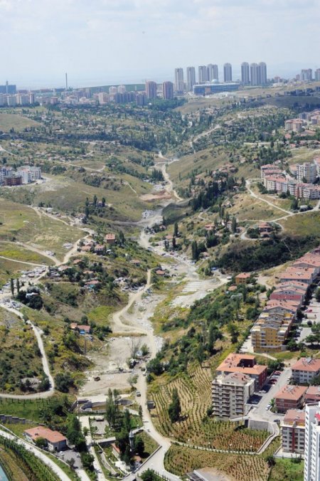 Ankara'da yıkılacak 40 bin gecekondunun yerine 120 bin konut inşa edilecek