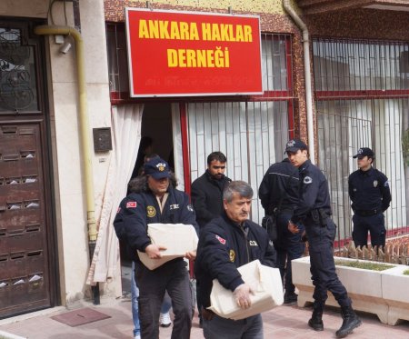 Ankara'daki çifte saldırıyla ilgili operasyon: 9 gözaltı