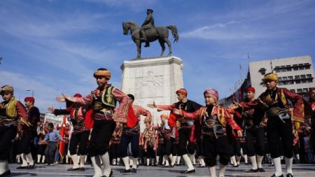 Ankara'nın başkent oluşu düzenlenen törenle kutlandı
