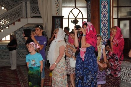 Anket sonucu: Ruslar İslam dinine karşı ön yargılı değil