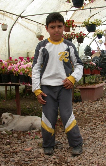 Anne Baba Sevgisiyle Felci Yendi, 9 Yaşında Yürüdü