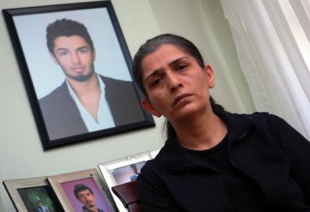 Anne Temel: Tatlıses’i Vuranlar 2 Günde Bulundu Oğlumun Katilleri 3 Yıldır Kayıp