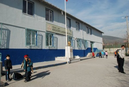 Anne ve 3 çocuğunun öldüğü ev mühürlendi