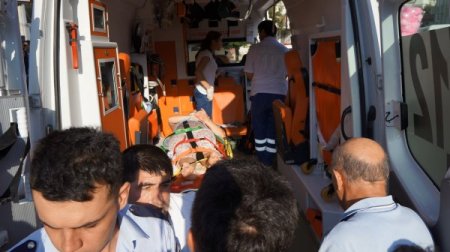 Anne ve pusetteki bebeğine böyle çarptı (Özel)