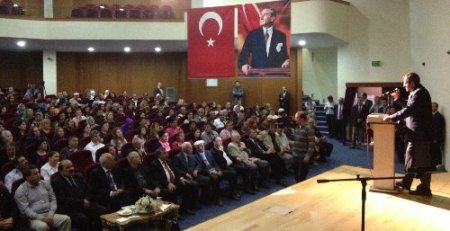'Anneler Günü ve Ehlibeyt Anneleri' başlıklı konferans düzenlendi