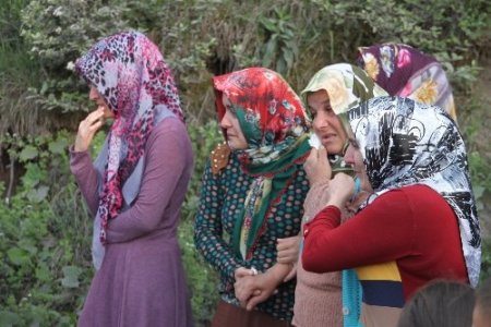 Anneler gününde ölü bulundu