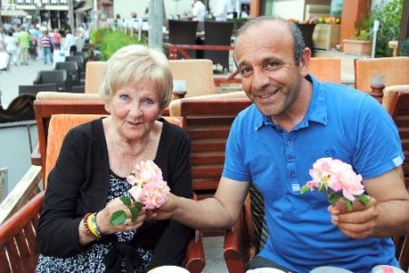 'Annelerin yeri huzurevi değil, çocuklarının yanıdır'