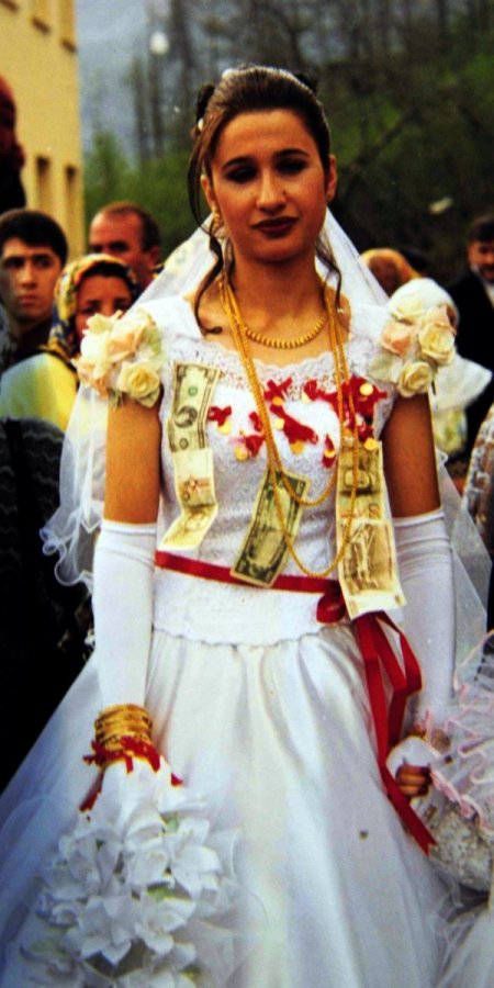 Annelerinin Cenazesini Almaya Geldiler