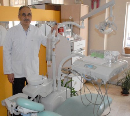 ''Annemin başını kesseniz açmaz' diyen komutan eşimden başını açmasını istedi'