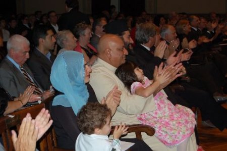 Antakya Medeniyetler Korosu, Atina'da 'barış Ve Hoşgörü' Konseriyle Ayakta Alkışlandı