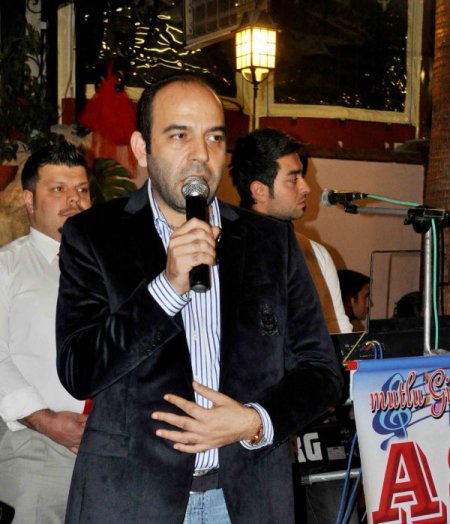Antakya Medeniyetler Korosu Üyeleri Yeni Yılın Hoşgörü Getirmesini Diledi