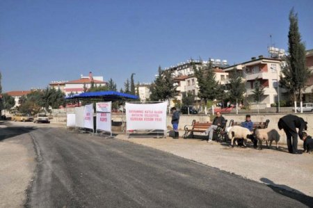 Antakya’da 28 noktada kurban kesim merkezleri oluşturuyor