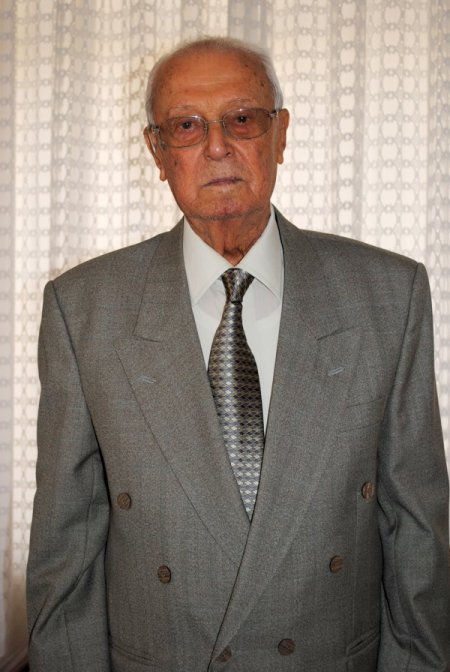 Antalya Aksu Köy Enstitüsü'nün ilk mezunu öğretmen Nuri Cengiz vefat etti