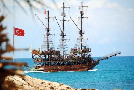 Antalya bölgesinde otellerin doluluk oranı yüzde 80 seviyesine ulaştı