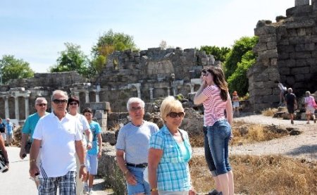 Antalya bölgesinde otellerin doluluk oranı yüzde 80 seviyesine ulaştı