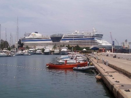 Antalya bu yıl 170 bin gemi yolcusu ağırlamayı hedefliyor
