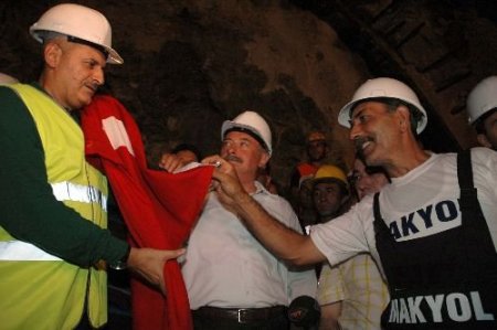 Antalya-kemer Tünelinde İlk Işık Göründü