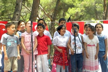 Antalya Müftülüğü’nden çocuk şenliği