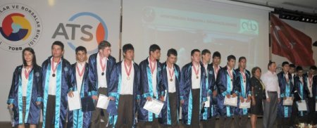 Antalya Sanayisine Taze Kan, Osb Meslek Lisesi İlk Mezunlarını Verdi