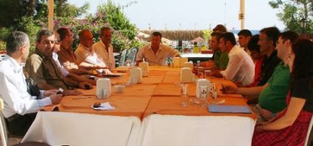 Antalya Tekirova Belediyesi Çalışanlarıyla Yemekte Bir Araya Geliyor