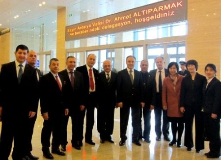 Antalya Valisi Altıparmak, Çinli işadamlarını yatırıma davet etti