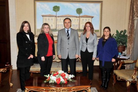 Antalya Valisi Altıparmak MÜSİAD ve ANTİKAD yöneticilerini kabul etti