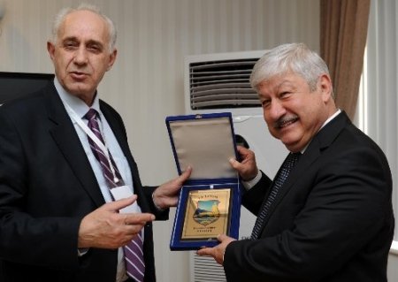 Antalya ve Kosavalı yöneticiler ekonomik kalkıma için ortak hareket edecek