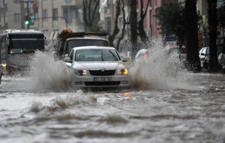 Antalya yağmura teslim