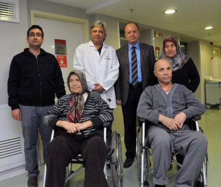 Antalya'da 2 hastaya aynı anda hem bypass hem de böbrek nakli yapıldı