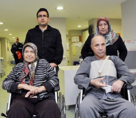 Antalya'da 2 hastaya aynı anda hem bypass hem de böbrek nakli yapıldı