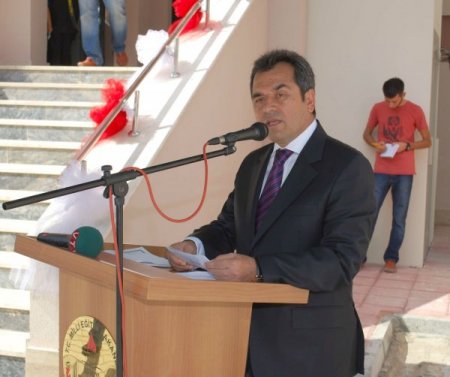 Antalya’da 410 bin öğrenci ders başı yaptı, yollar yetersiz kaldı