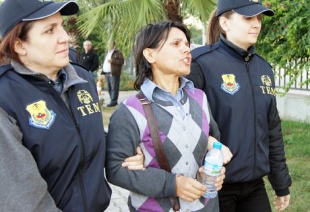 Antalya'da 7 DHKP-C üyesi tutuklandı,