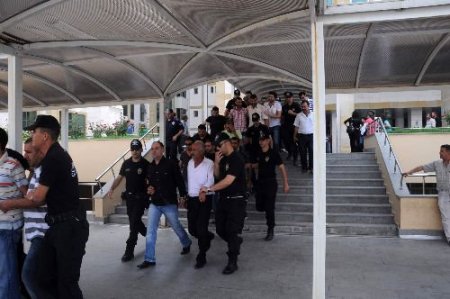 Antalya'da Çete Operasyonu: 28 Kişi Gözaltına Alındı