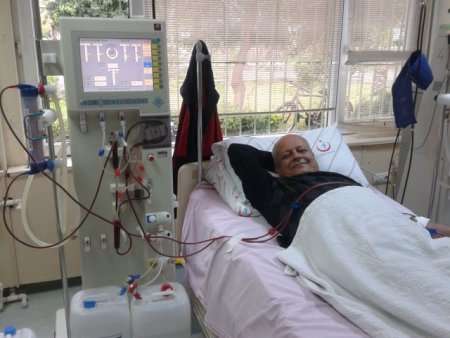 Antalya’da diyaliz hastaları ücretsiz olarak hastaneye naklediliyor