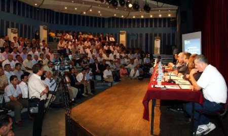 Antalya'da Enerjisini Güneşten Sağlayan Muhtar Evi