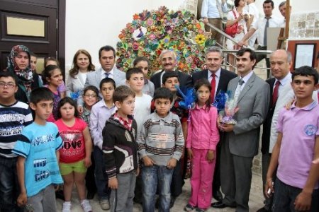 Antalya’da engelleri kaldıran sergi açıldı