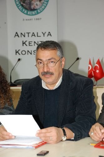 Antalya'da Halk Kart'a Bir Tepki De Emeklilerden