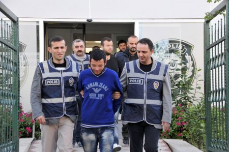 Antalya’da hırsızlık çetesine operasyon: 8 gözaltı