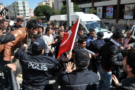 Antalya’da Nevruz ayarlı provokasyon girişimi