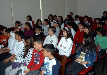 Antalya’da öğrencilere temiz enerji anlatıldı