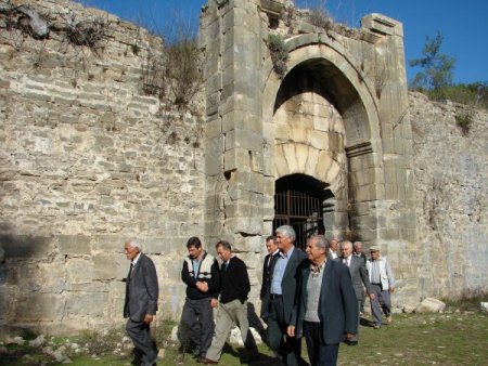 Antalya'da Selçuklu eserleri birbir ayağa kaldırılıyor