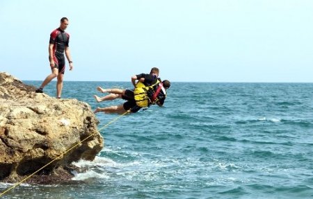 Antalya’da yangınlara Fransalı itfaiyeciler müdahale ediyor