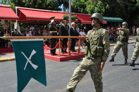 Antalya'da Zafer Bayramı coşkusu