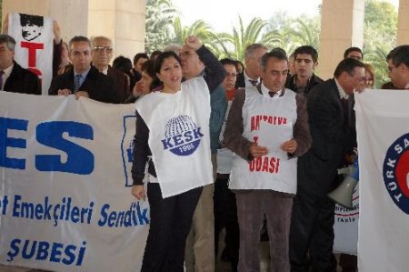 Antalya'daki Doktorlar İş Bırakma Eylemine Destek Vermedi