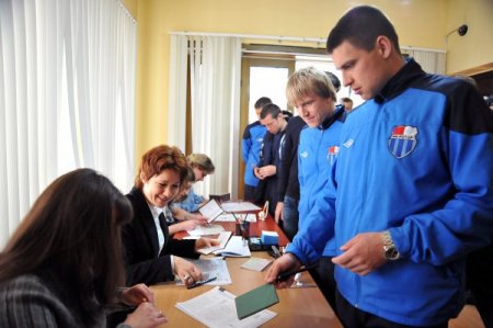 Antalya’daki Ruslar, Cumhurbaşkanlığı Seçimi İçin Sandık Başına Gitti