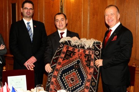 Antalyalı işadamları Macaristan’a çıkarma yaptı