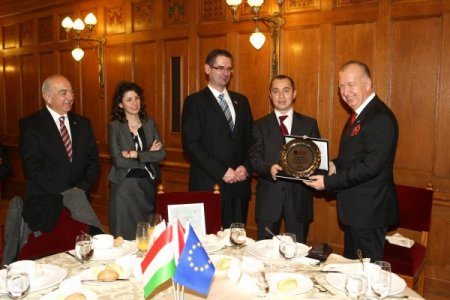 Antalyalı işadamları Macaristan’a çıkarma yaptı