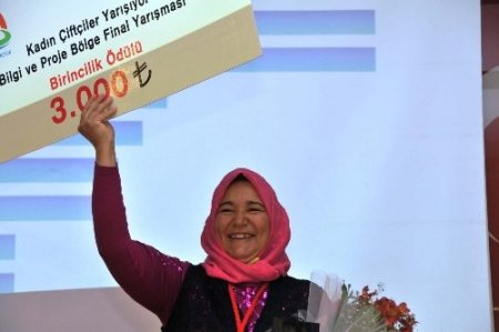 Antalyalı kadın çiftçi birinci oldu