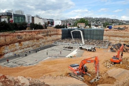 Antalya’nın en büyük kongre merkezinin temeli atılıyor