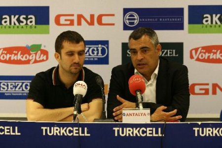 Antalyaspor Teknik Direktörü Özdilek: Ligdeki Yerimizi Sağlamlaştırdık